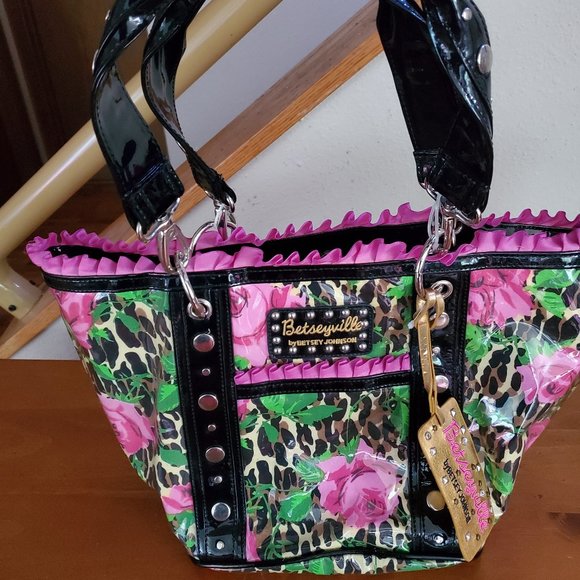 Betsey Johnson Handbags - Betsey Johnson Purse